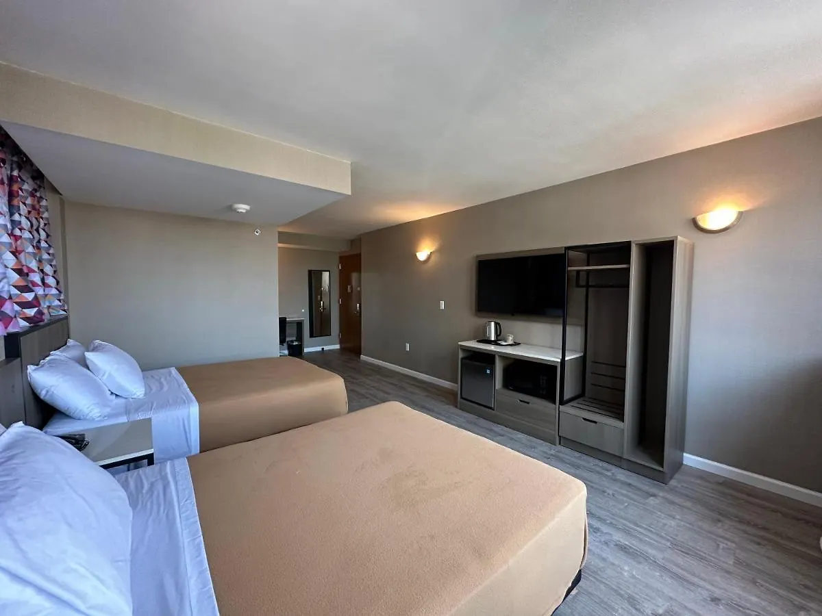 Regal Inn & Suites New York Laguardia Hotel