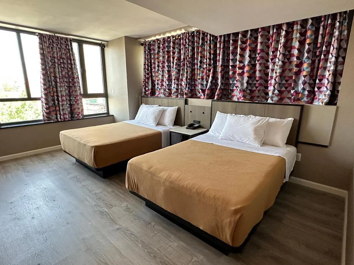 Regal Inn & Suites New York Laguardia Hotel 3*,  United States